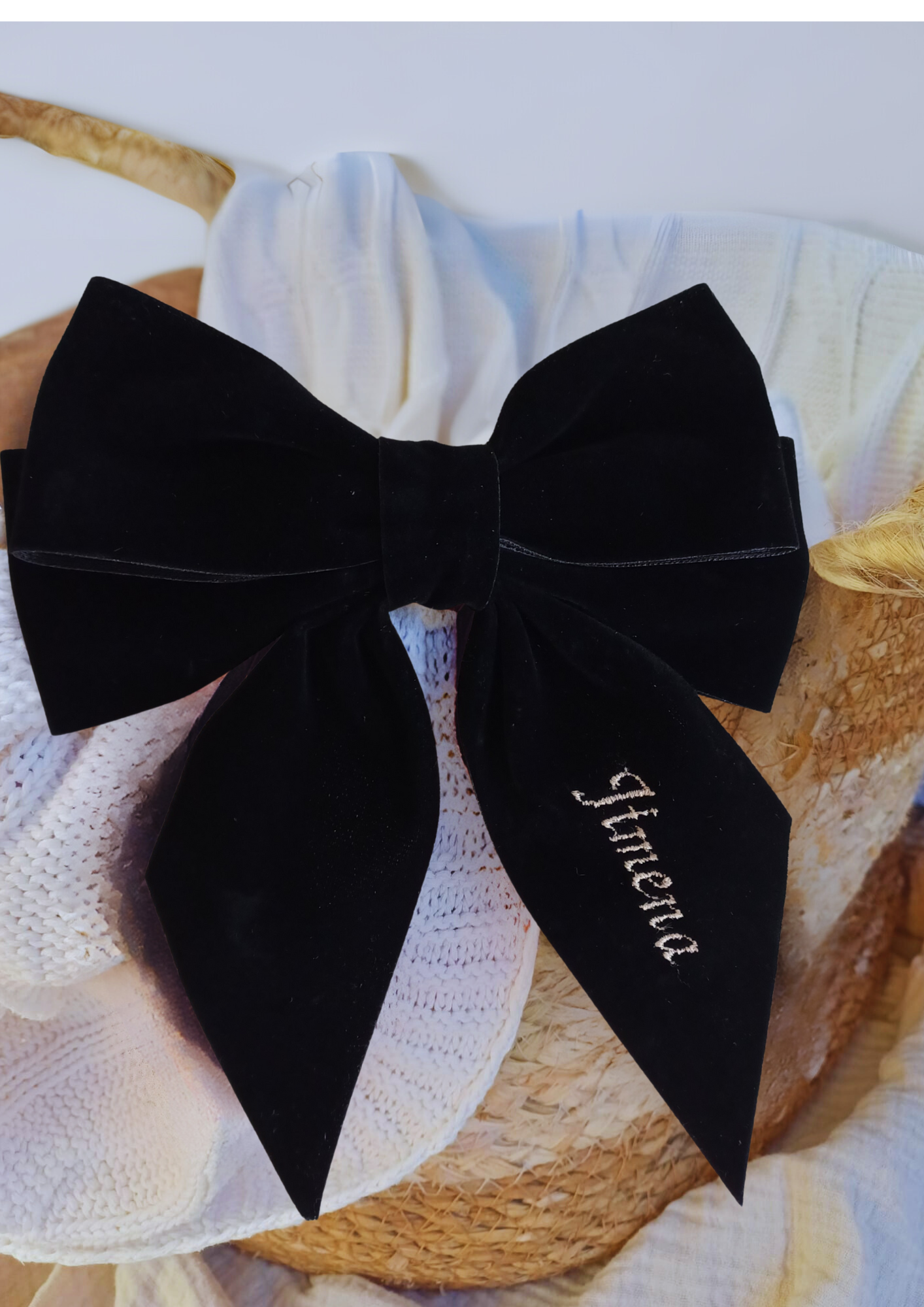 Lazo terciopelo con nombre bordado