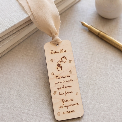 Marcapáginas madera grabado personalizado