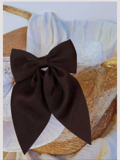 Lazo con nombre bordado