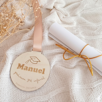 Medalla madera grabada graduación