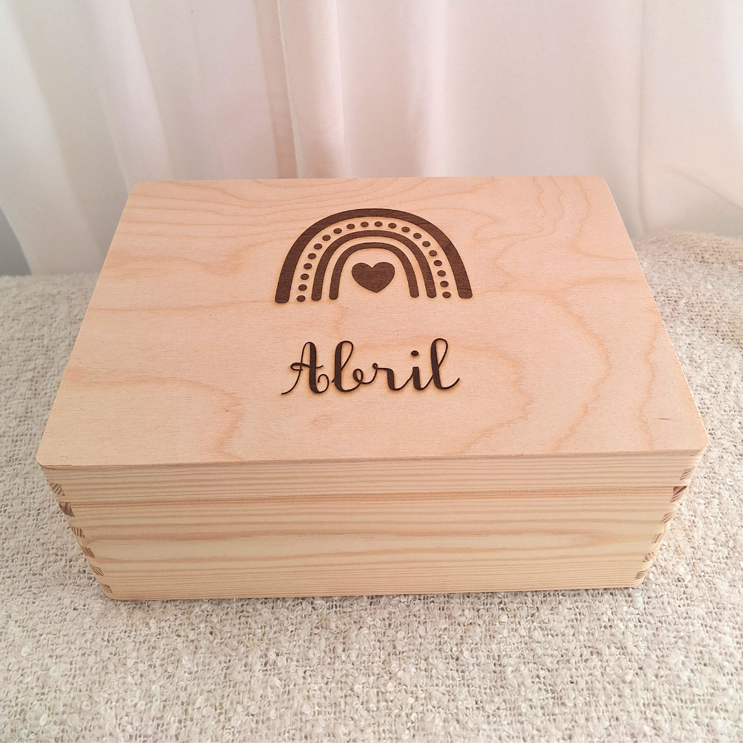 Caja madera grabada especial niños