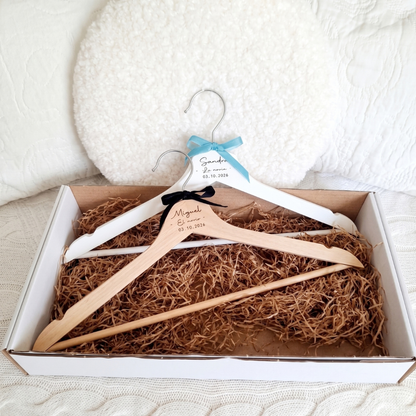 Personalized event hanger