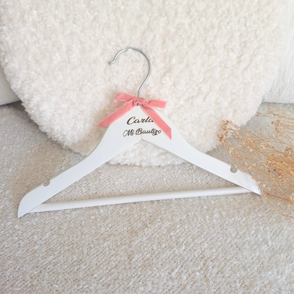 Personalized event hanger