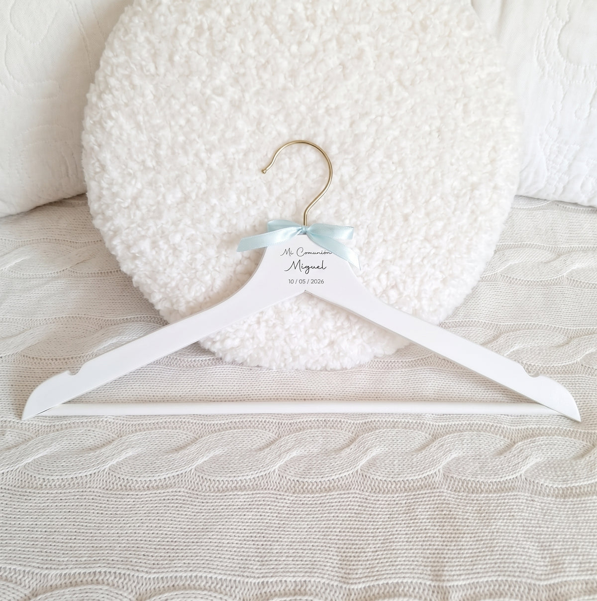 Personalized event hanger
