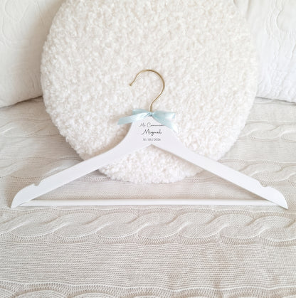 Personalized event hanger