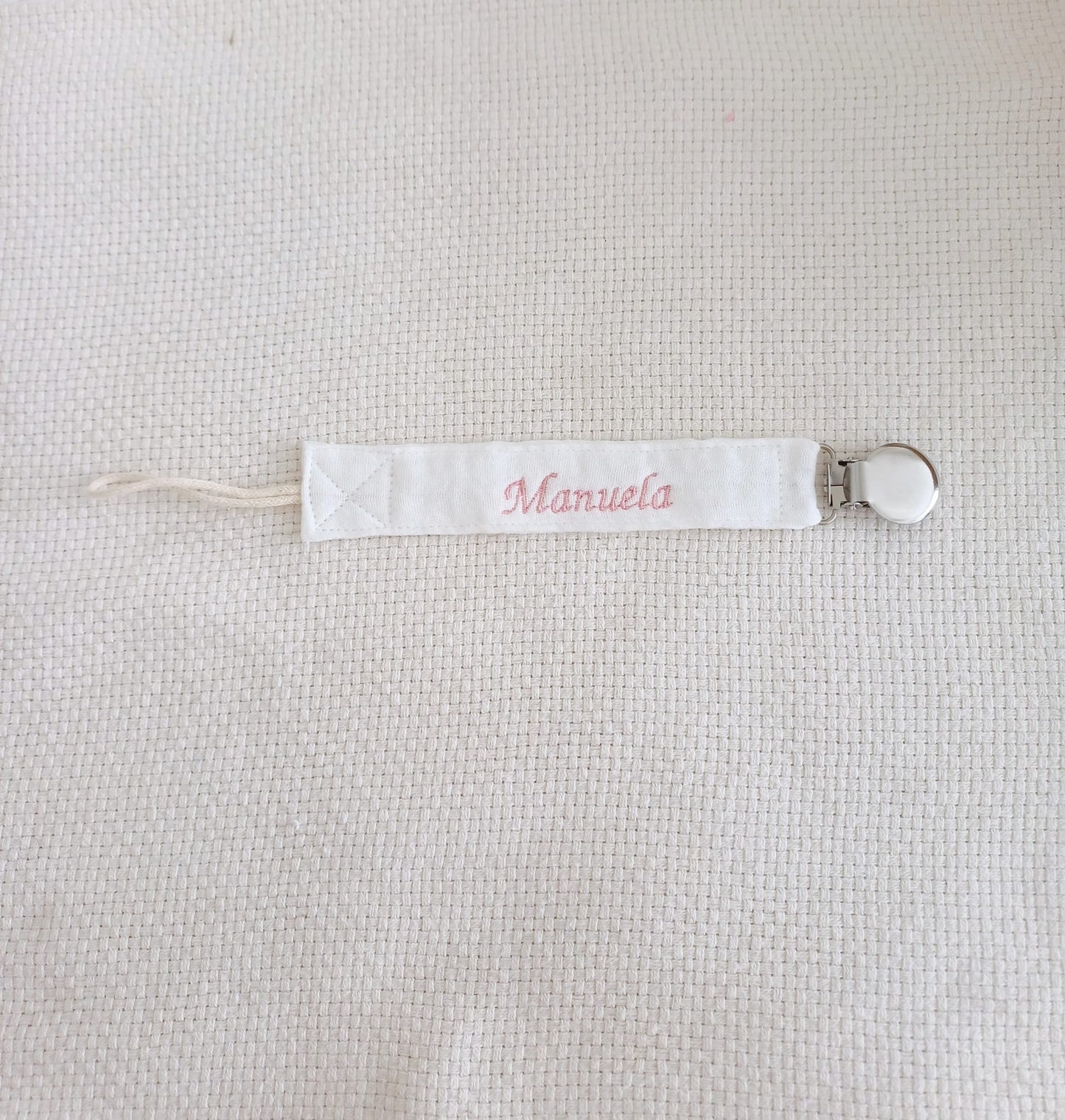 Chupetero bebé bordado