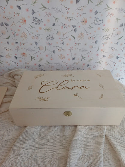 Caja madera grabada