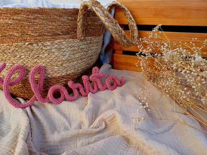 Letras tejidas decoración