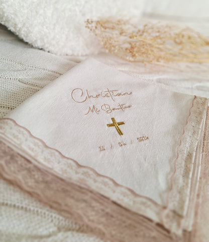 Pañuelo bordado especial bautizos