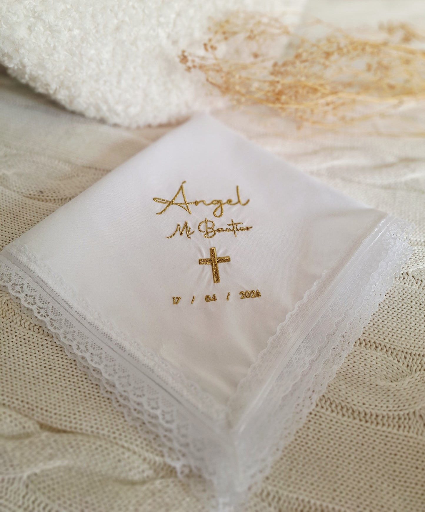 Pañuelo bordado especial bautizos